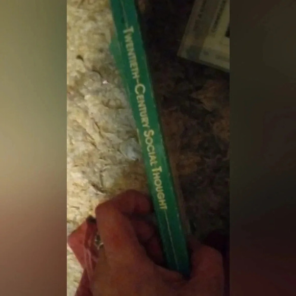 Twentieth-Century Social Thought by Edith King and Robert P. Cuzzort (1989) - Picture 3 of 9